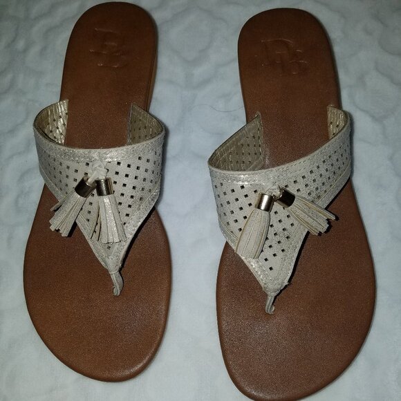 DB Goldish tan slip on wedge sandals w tassel 10 - Picture 2 of 4